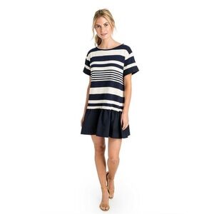 Vineyard Vines t shirt dress striped navy and white size L